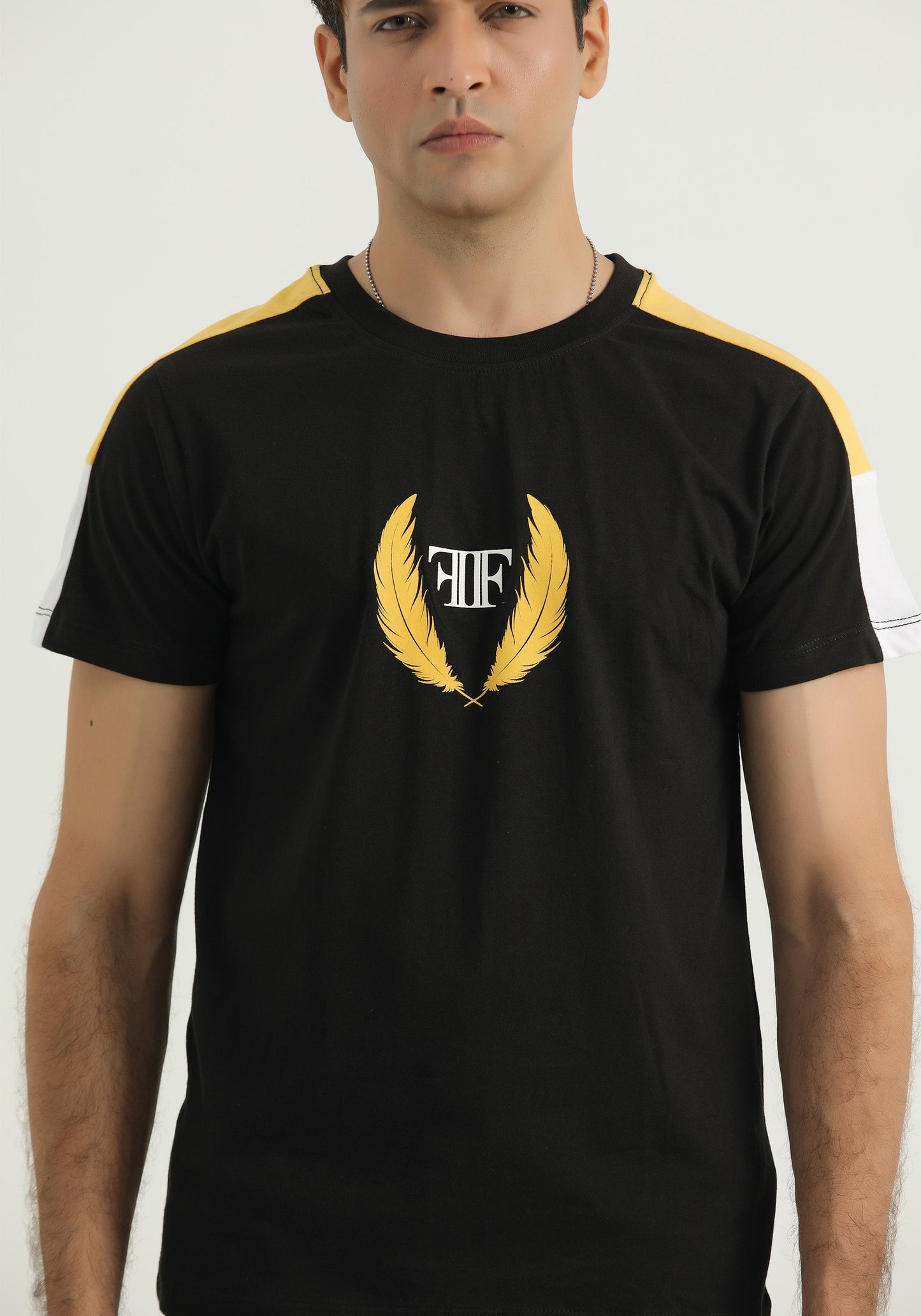 FASHION FABULUS DESGIN T-SHIRT